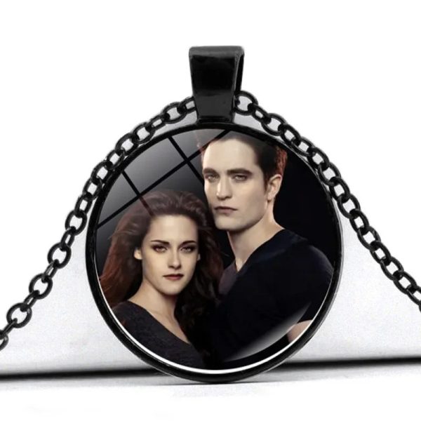 Twilight Bella movie poster glass cabochon choker necklace