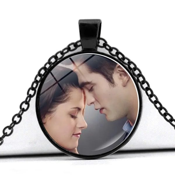 Twilight Bella movie poster glass cabochon choker necklace