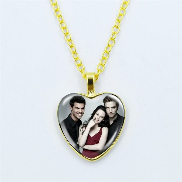 Twilight movie vampire necklace with glass heart pendant featuring Bella and Edward