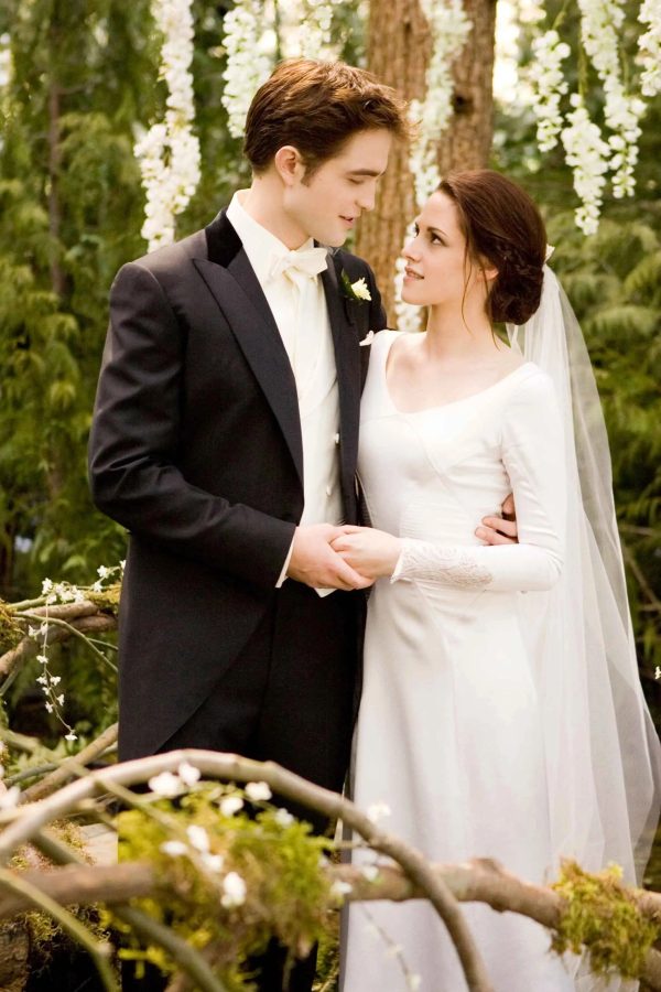 Edward and Bella Twilight Canvas Poster - Wall Art for Bar, Cafe, and Home Decor