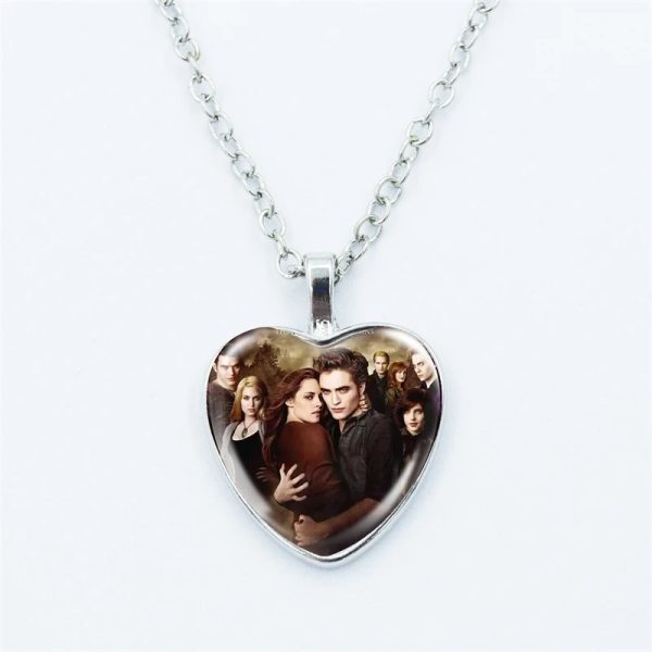 Twilight movie vampire necklace with glass heart pendant featuring Bella and Edward