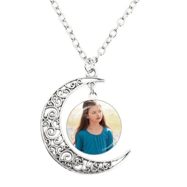 Twilight moon pendant necklace glass cabochon Bella Edward Jacob
