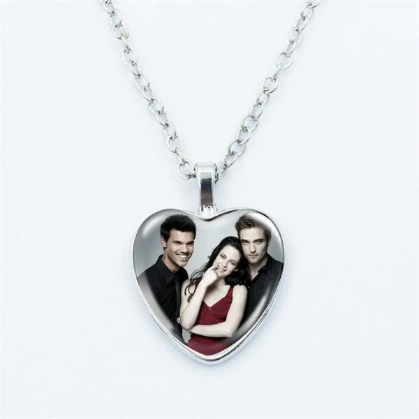 Twilight movie vampire necklace with glass heart pendant featuring Bella and Edward